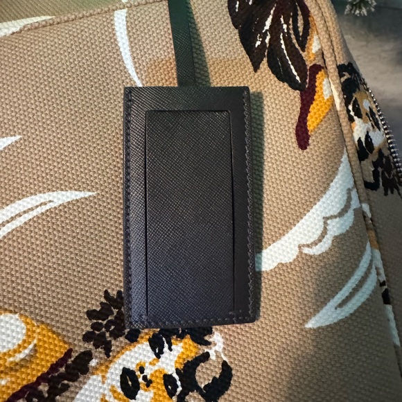 Runaway Prada Spring/Summer 2014 limited edition. It can be unisex . - Picture 5 of 15